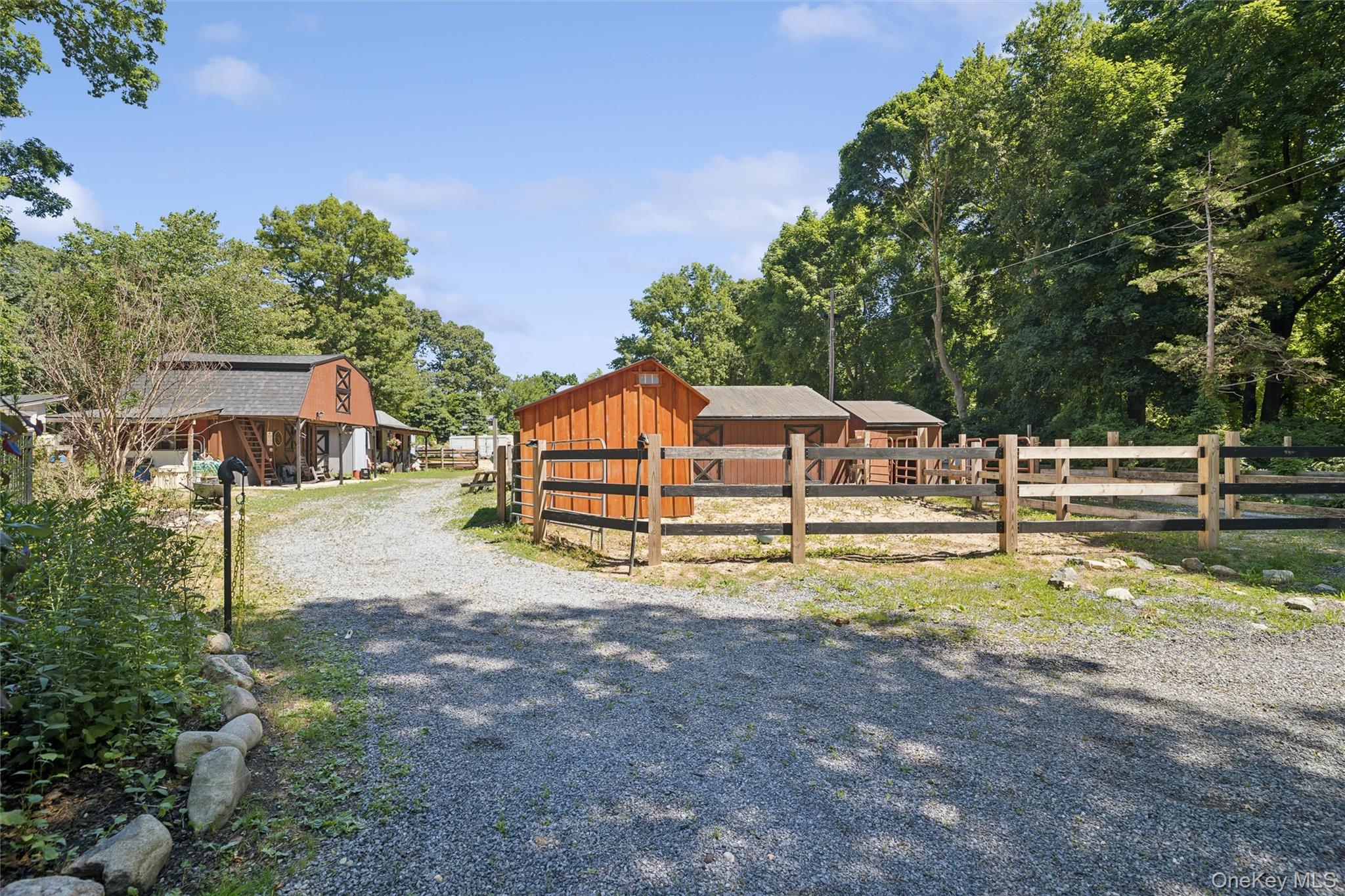 14 Loft Road, Smithtown