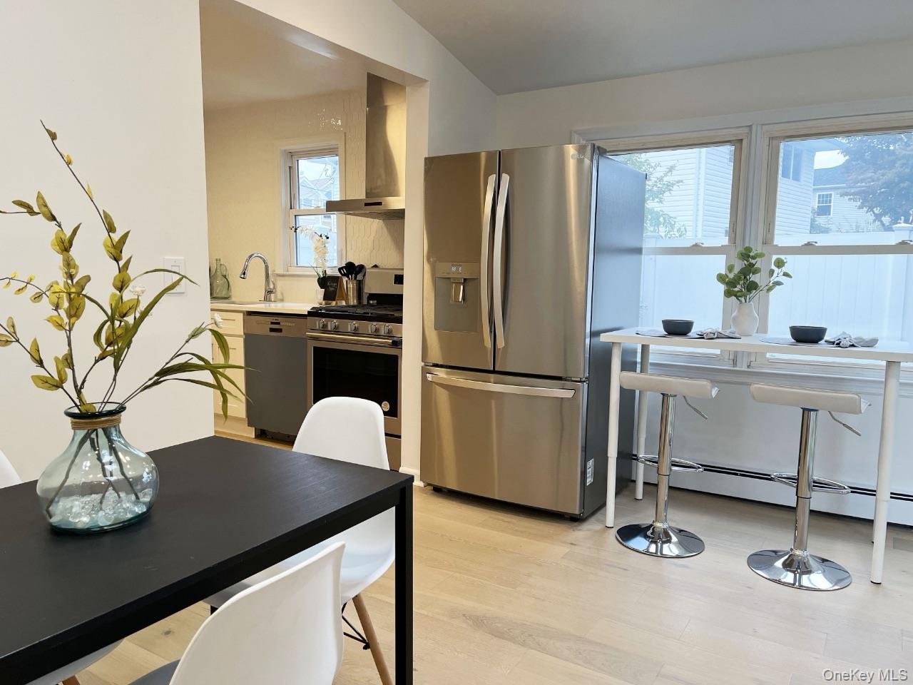20 Walters Avenue — photo 3