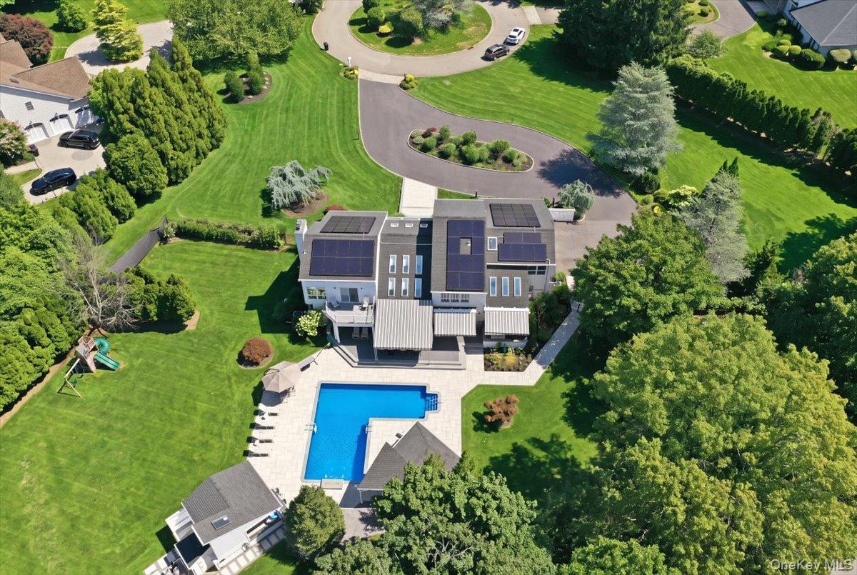 5 Meadow Gate, Head Of The Harbor