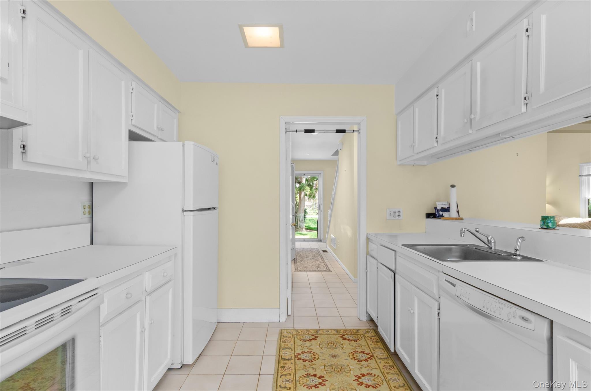 570 Hampton Road #31 — photo 10
