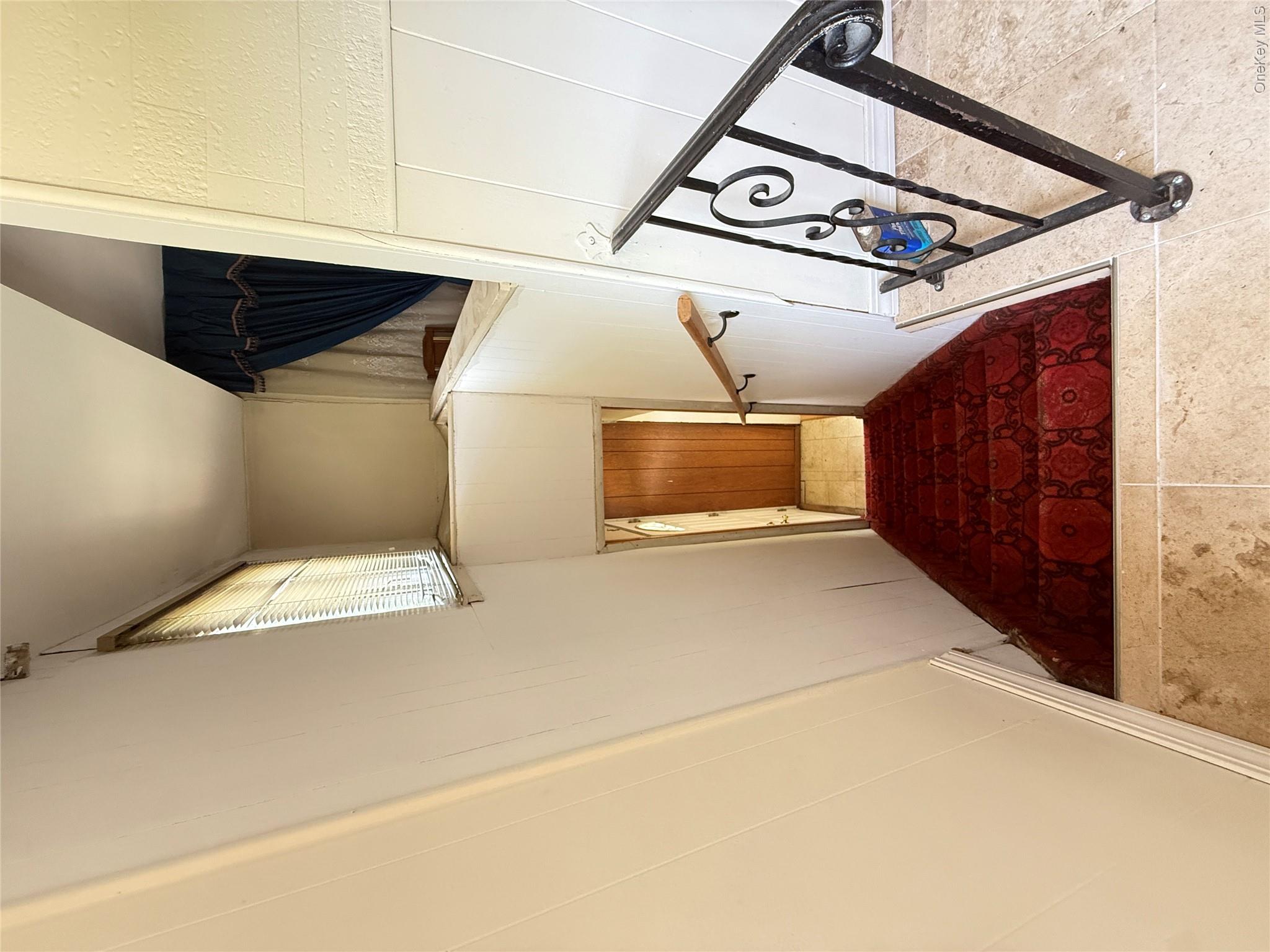 411 Mayflower Avenue — photo 3
