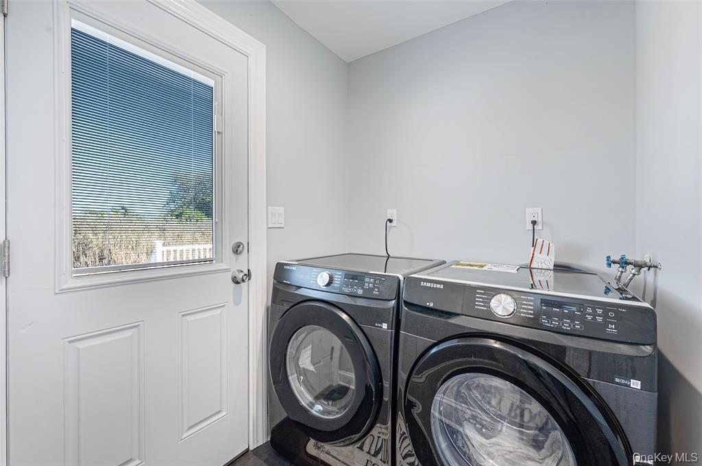 336 Grand Central Avenue — photo 27