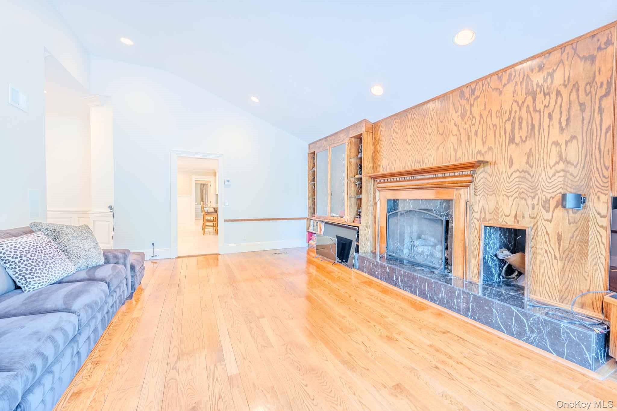 70 Karol Place — photo 11