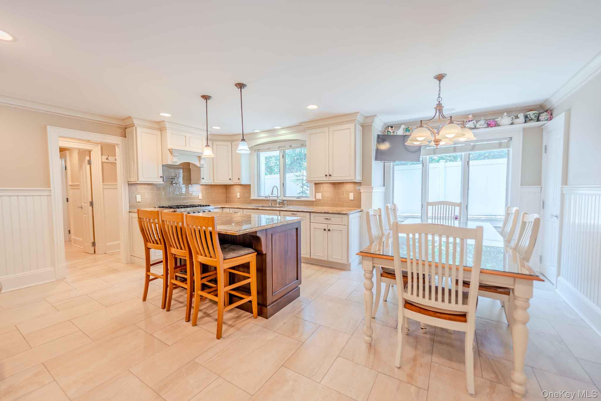 70 Karol Place — photo 12