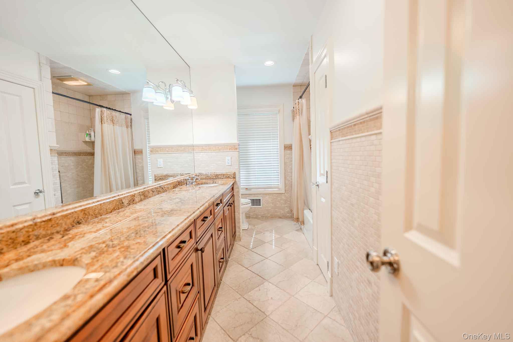 70 Karol Place — photo 26
