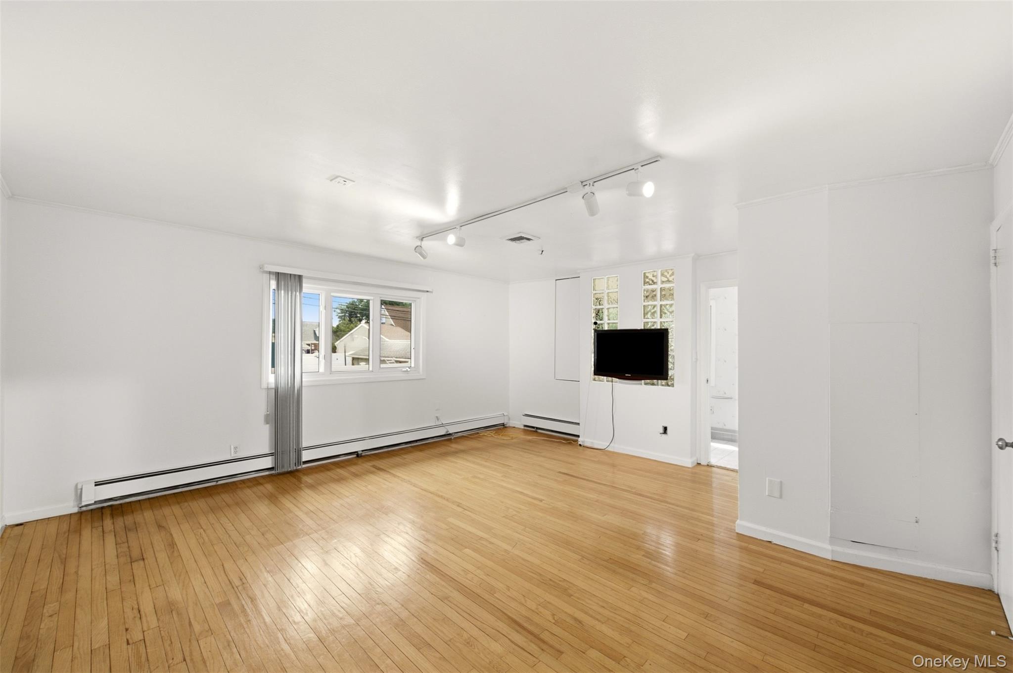 160 Clearmeadow Drive — photo 11