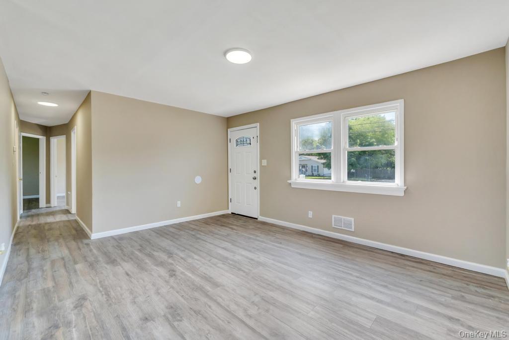 941 Provost Avenue — photo 10