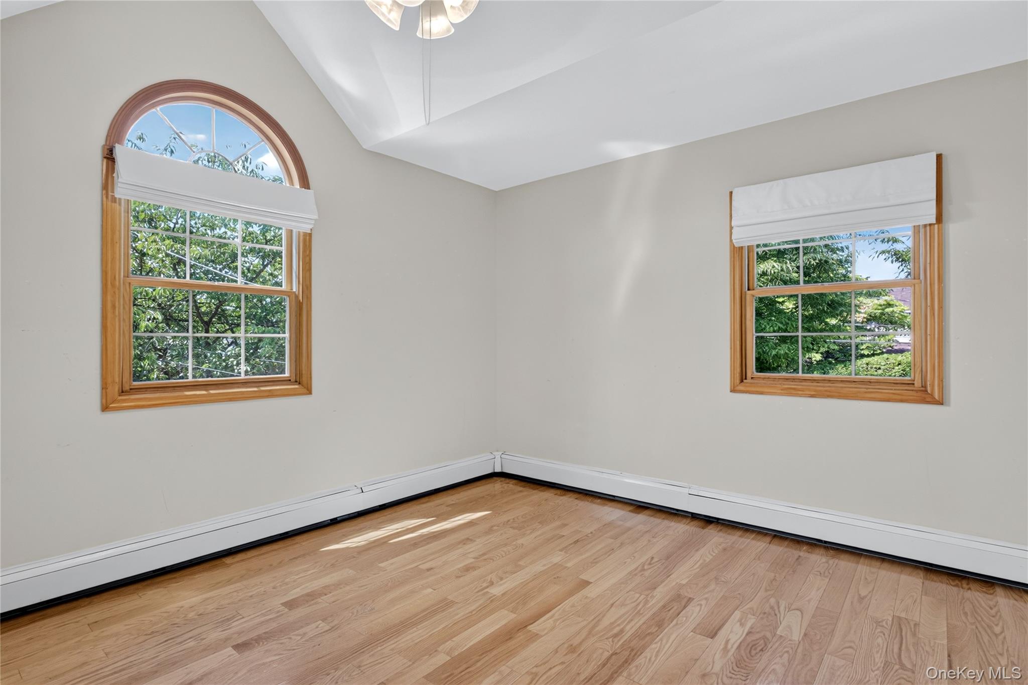 75 Maple Street — photo 22