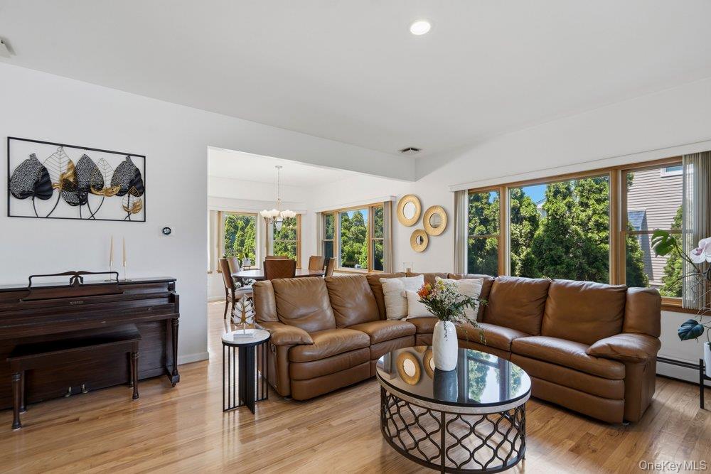 2066 Washington Avenue — photo 19