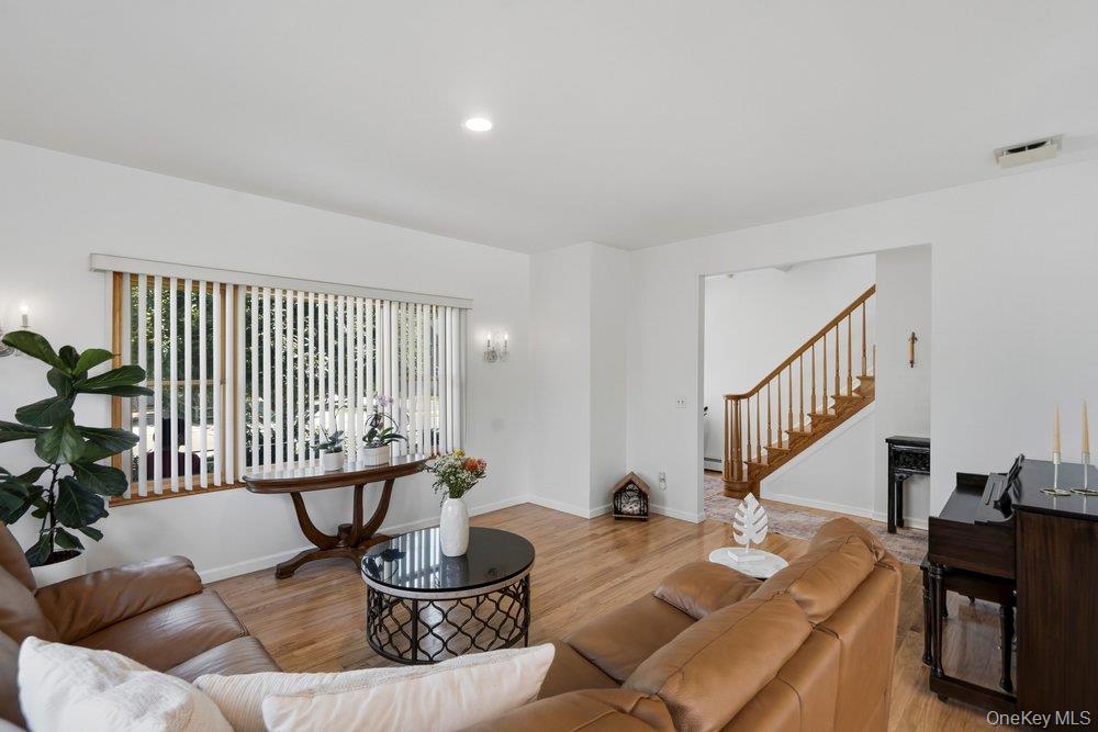 2066 Washington Avenue — photo 21