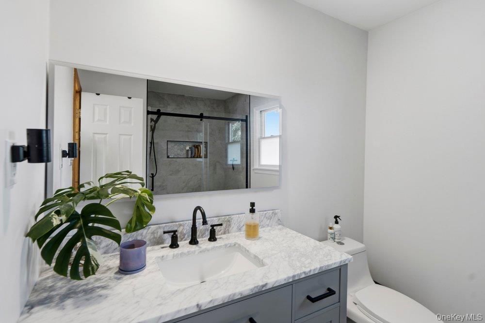 2066 Washington Avenue — photo 32