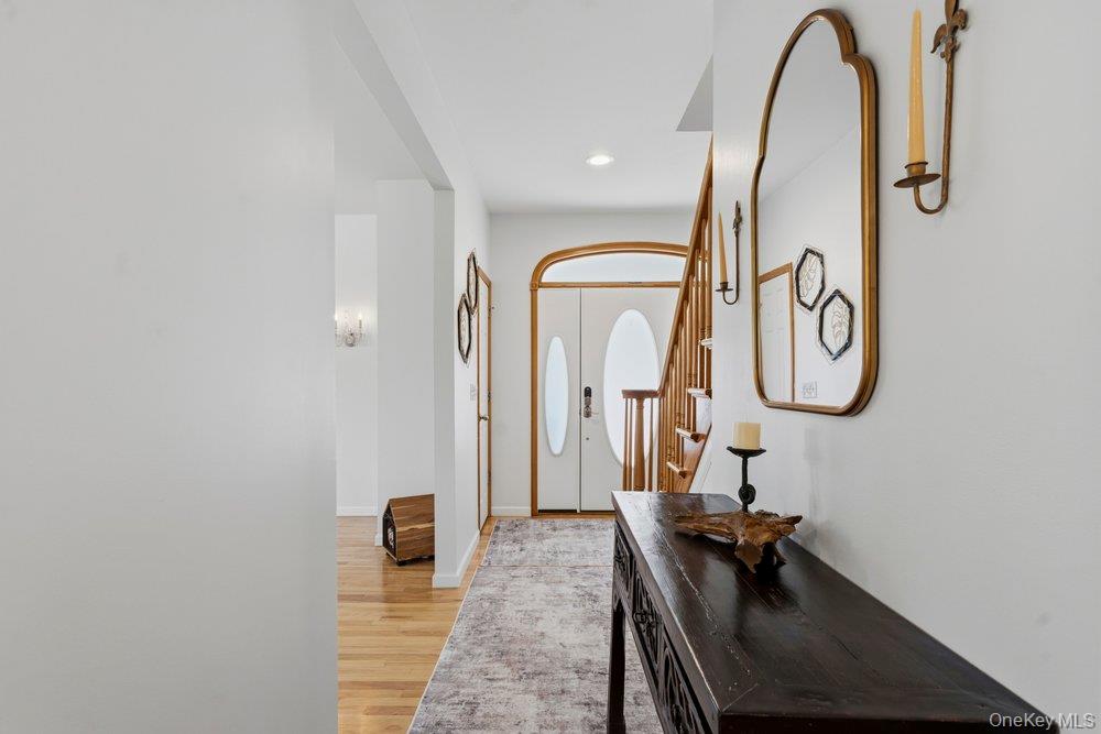 2066 Washington Avenue — photo 6