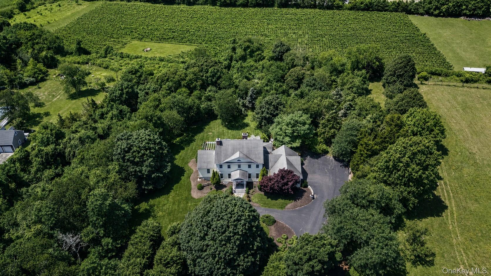 1492 Skunk Lane, Cutchogue