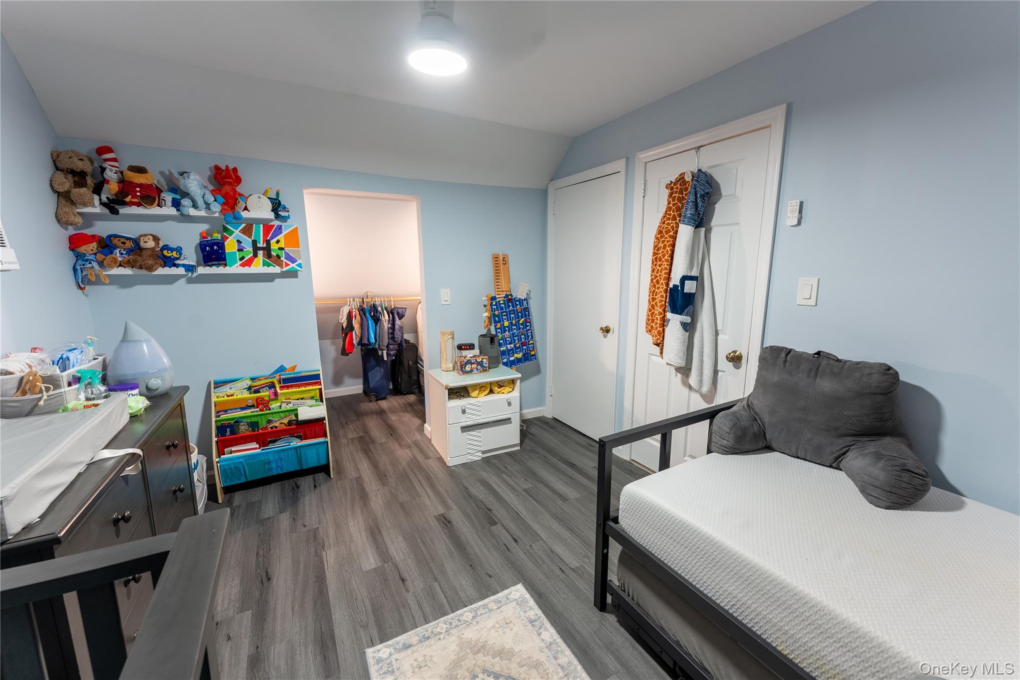 81 Montgomery Avenue — photo 21