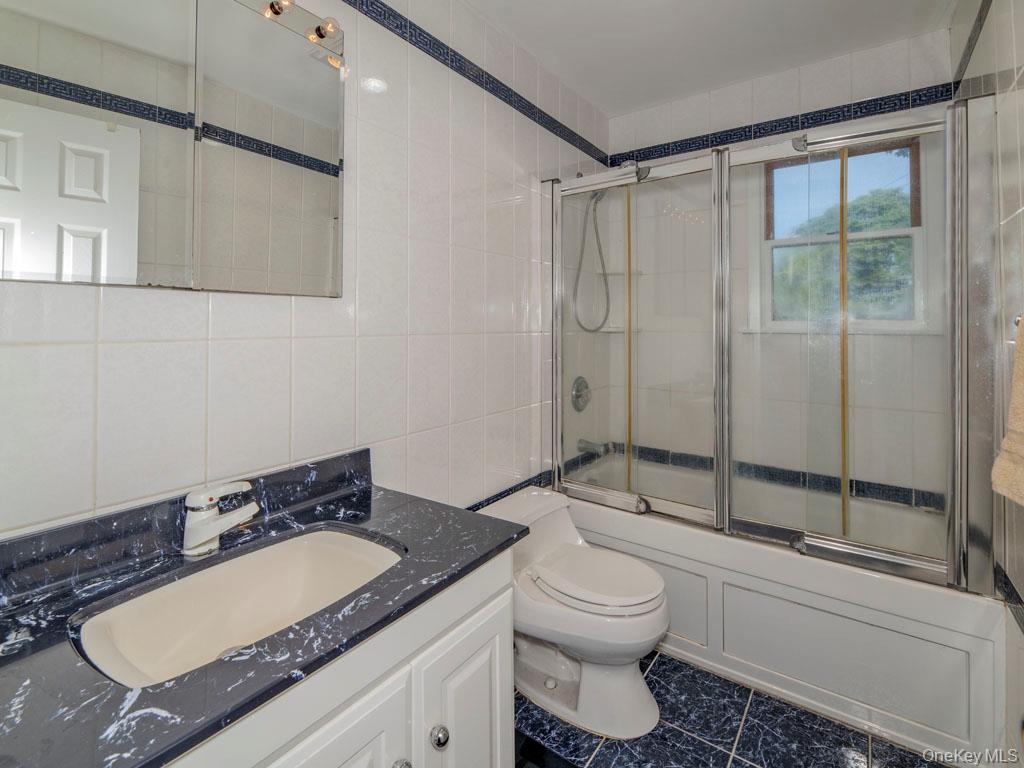269 Marcus Avenue — photo 16