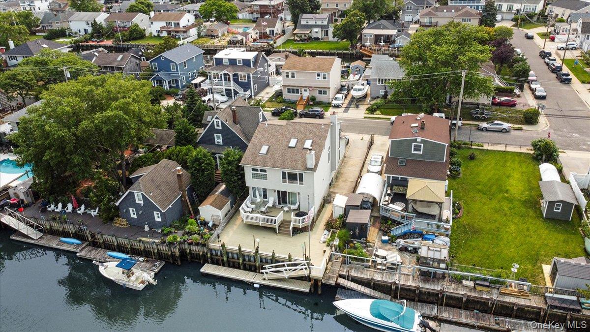 117 Gordon Place, Freeport