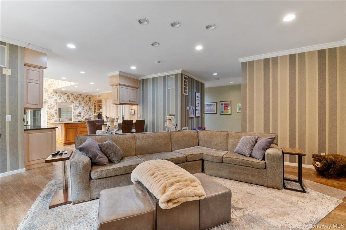 24 Emerson Road — photo 13