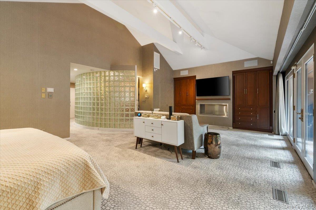 24 Emerson Road — photo 15