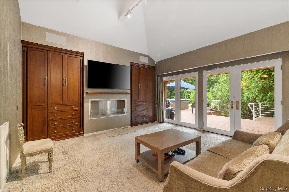 24 Emerson Road — photo 17