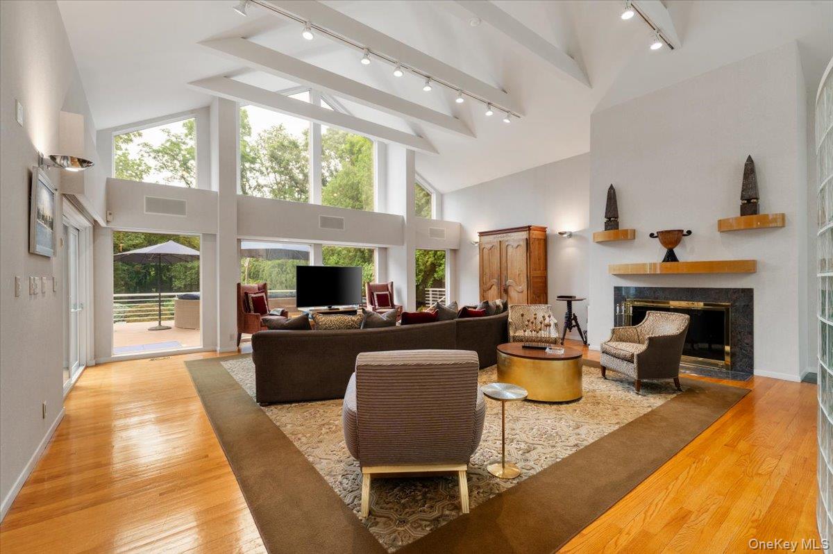 24 Emerson Road — photo 3