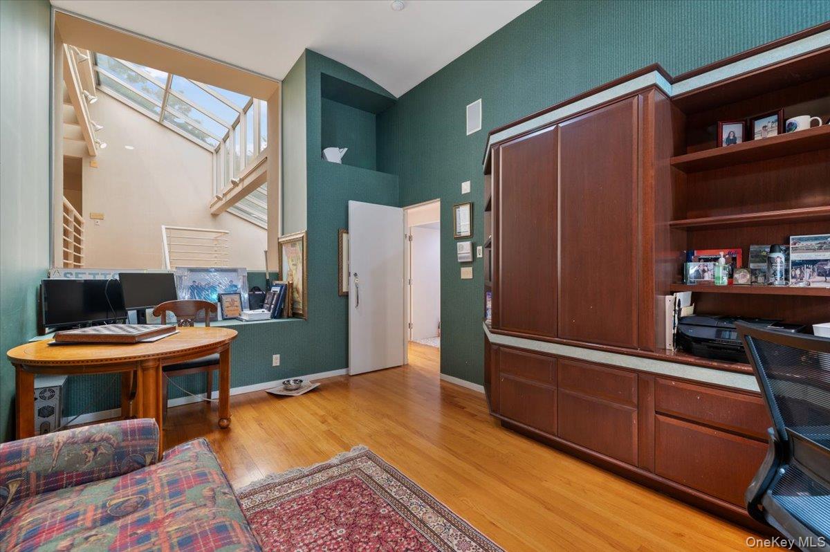 24 Emerson Road — photo 32