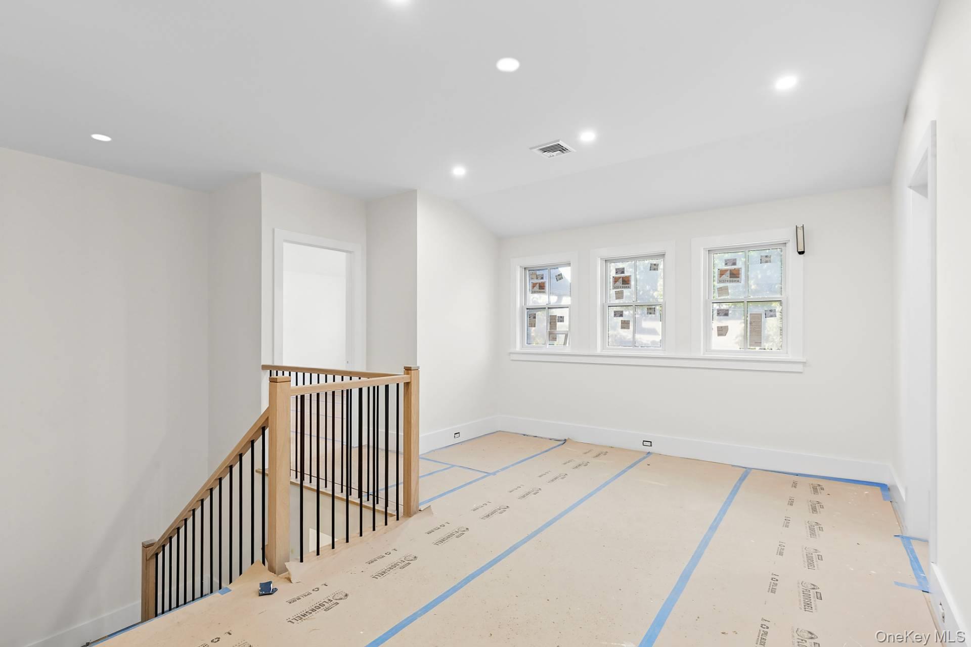 38 Bay Avenue — photo 7
