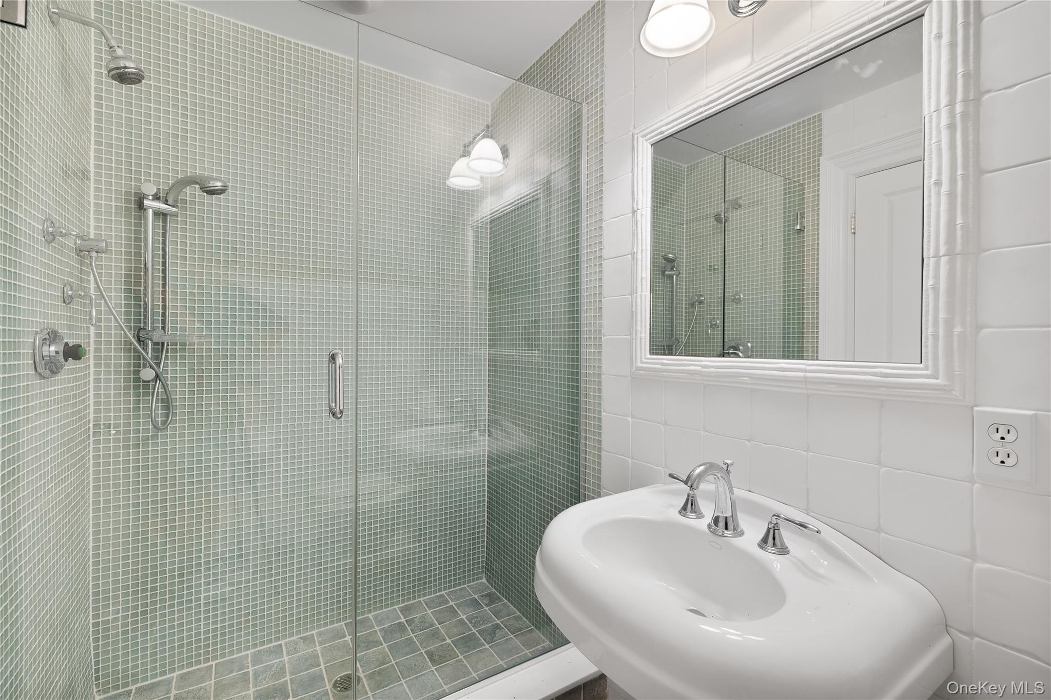 608 Shore Drive — photo 36