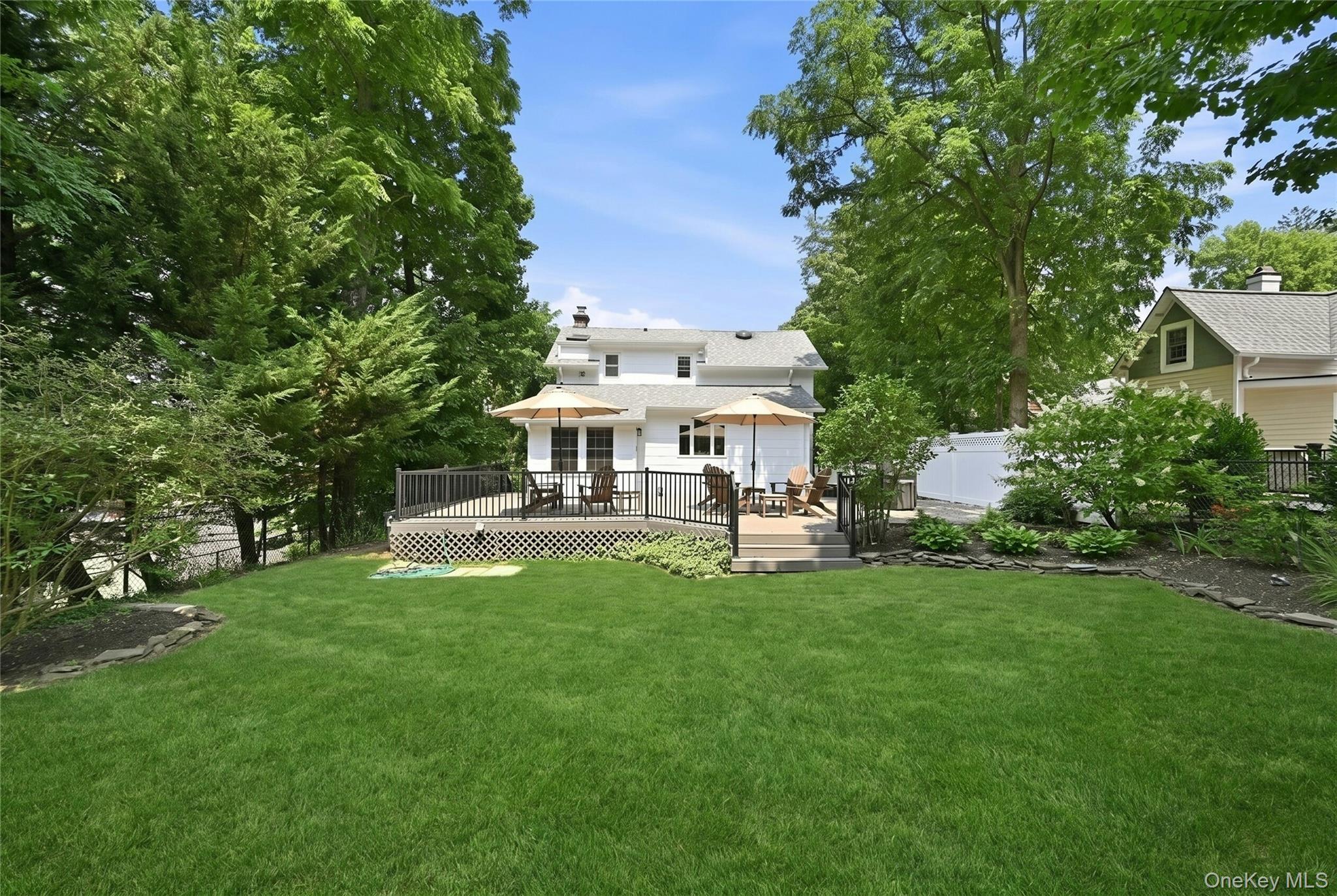 18 Washington Place — photo 35