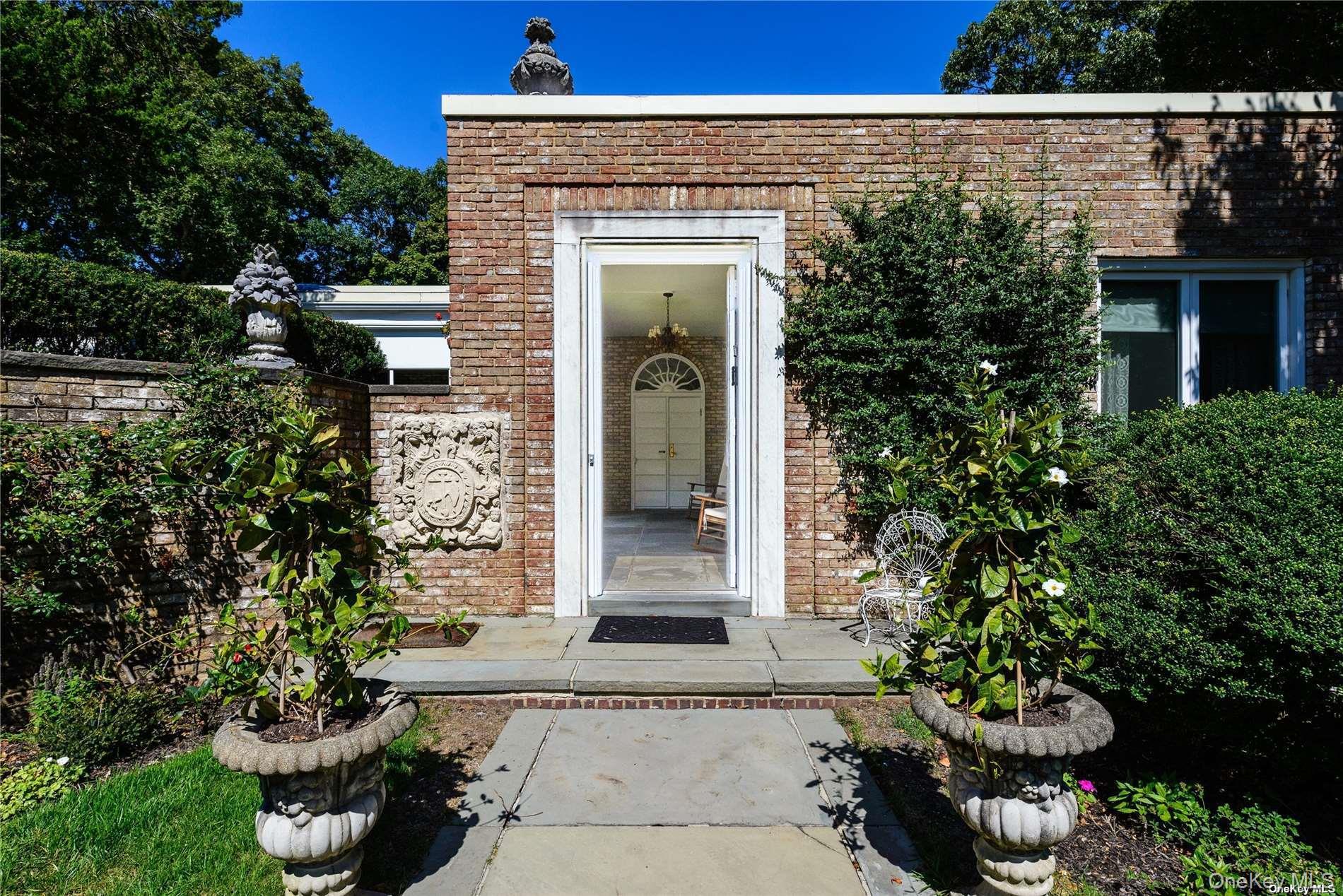 153 Royston Lane
