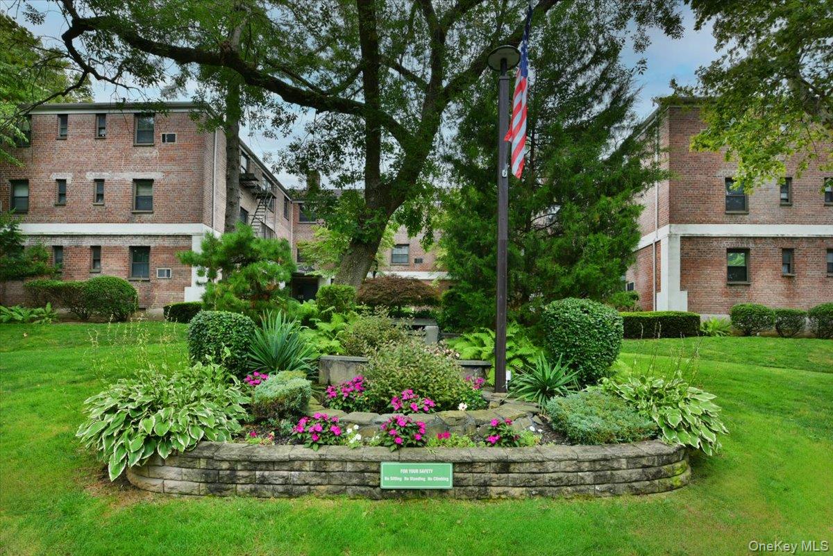 1 TERRACE Circle #3-F — photo 17