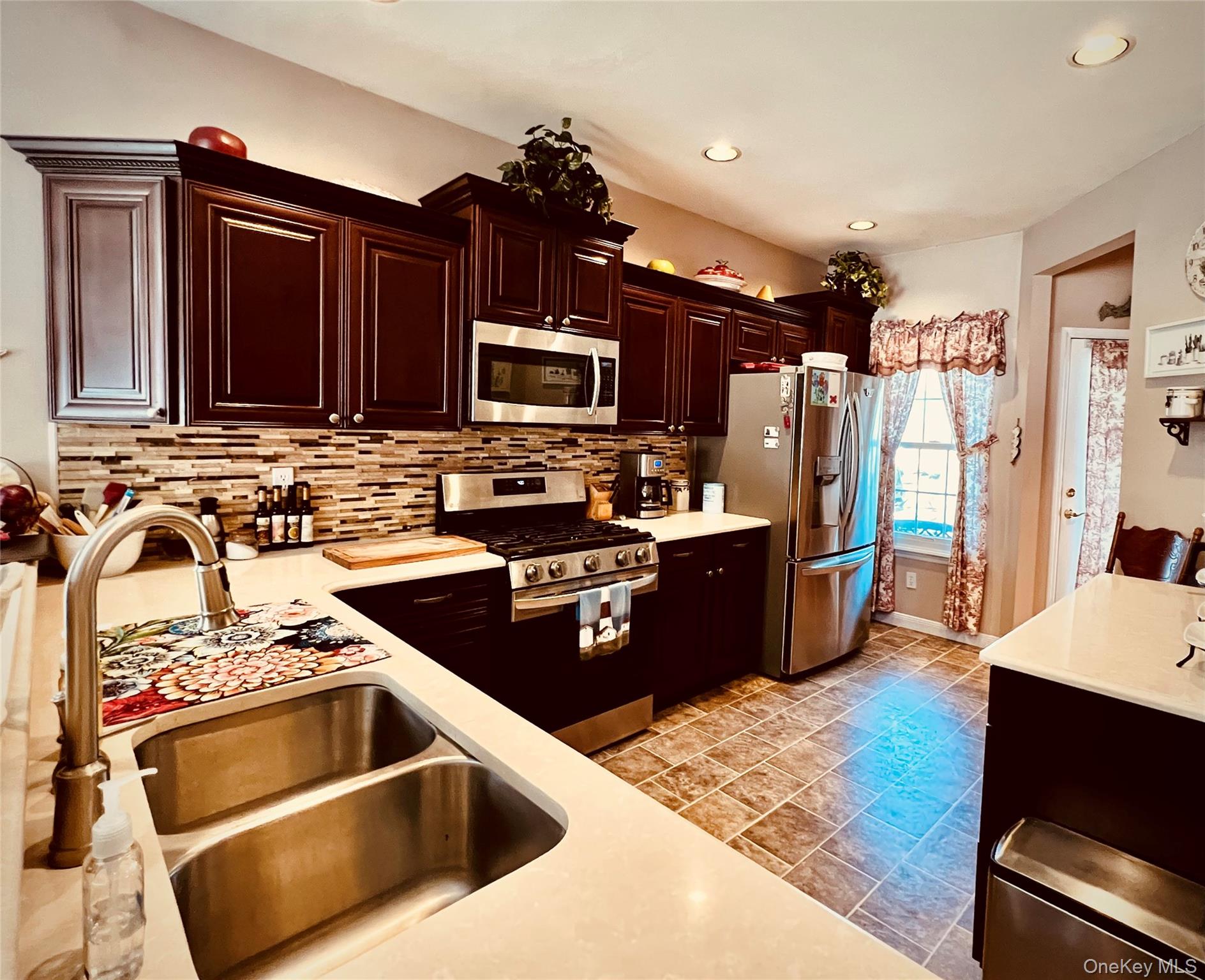 149 Windward Court — photo 4