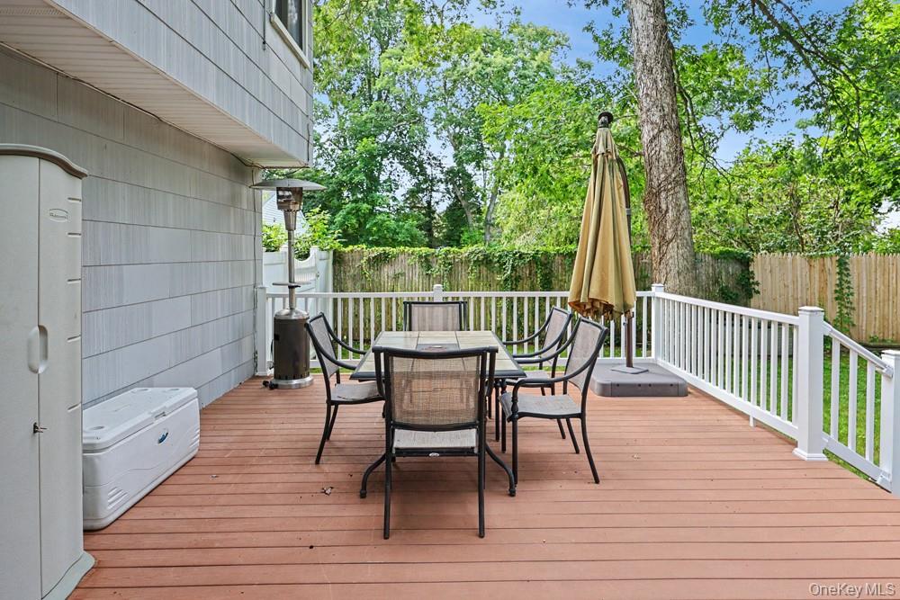 555 Windsor Avenue — photo 25