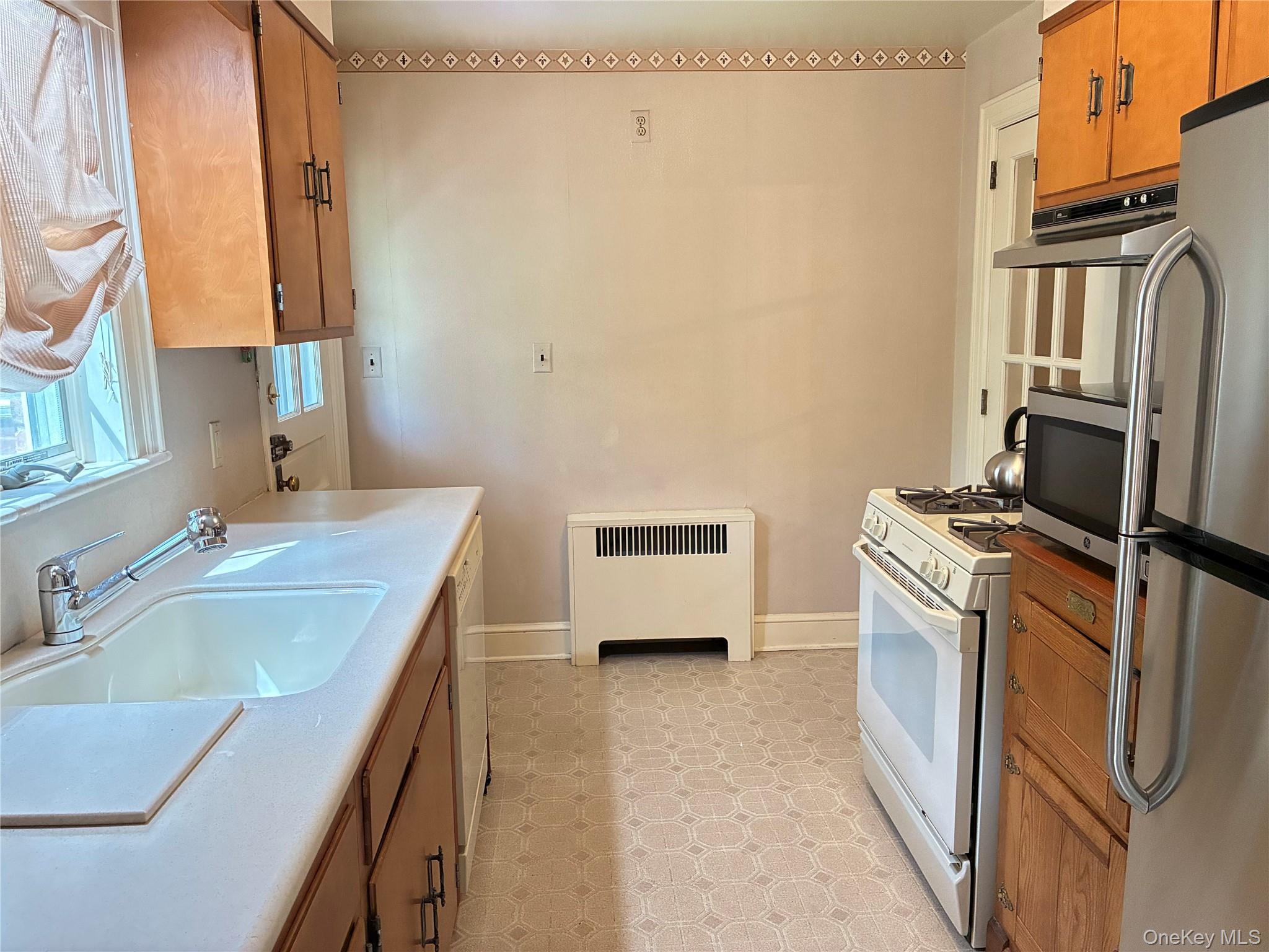 8 Orchid Street — photo 7