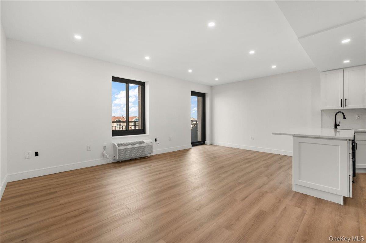 100 Broadway #4T — photo 8