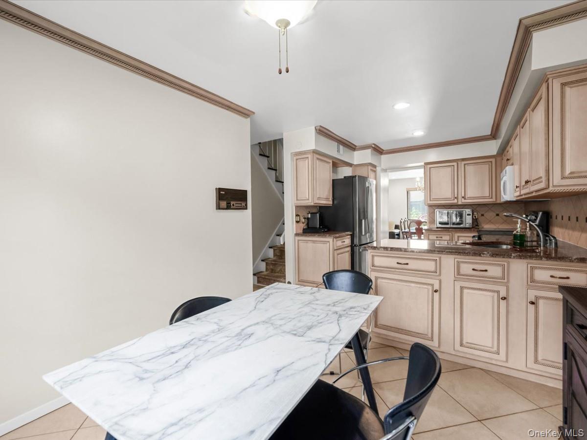 34 Windsor Gate Drive — photo 11