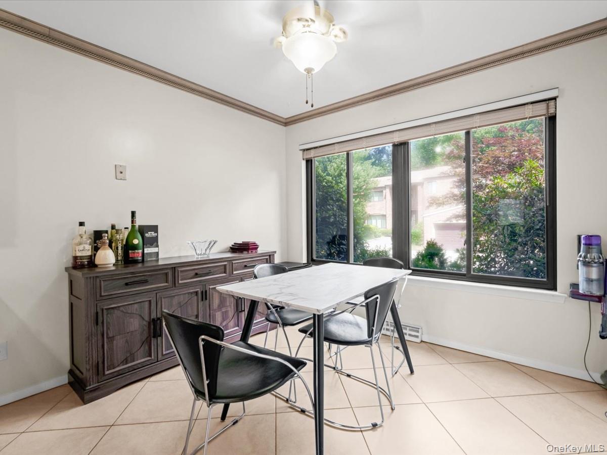 34 Windsor Gate Drive — photo 12