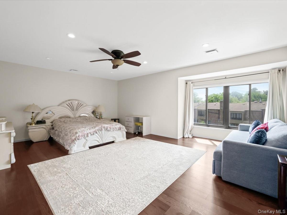 34 Windsor Gate Drive — photo 14