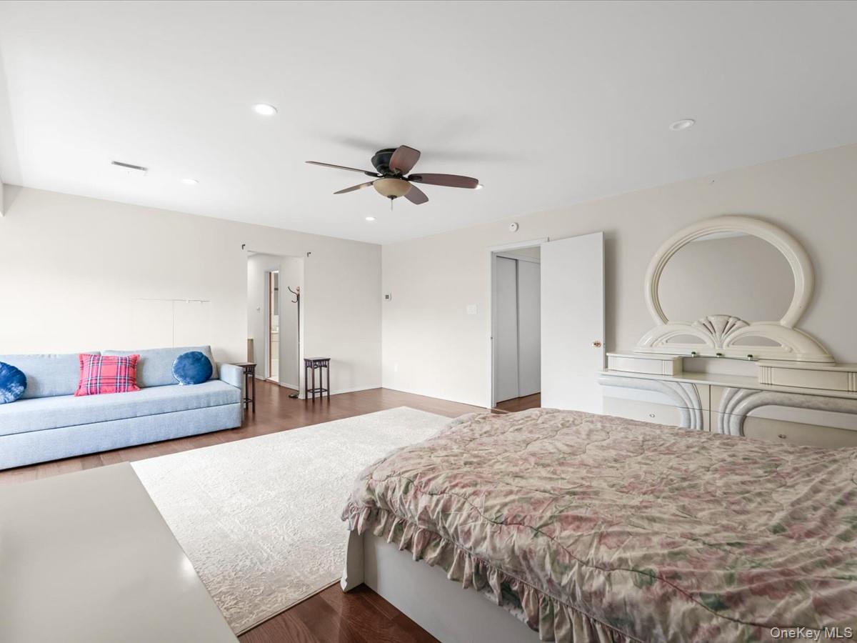 34 Windsor Gate Drive — photo 15