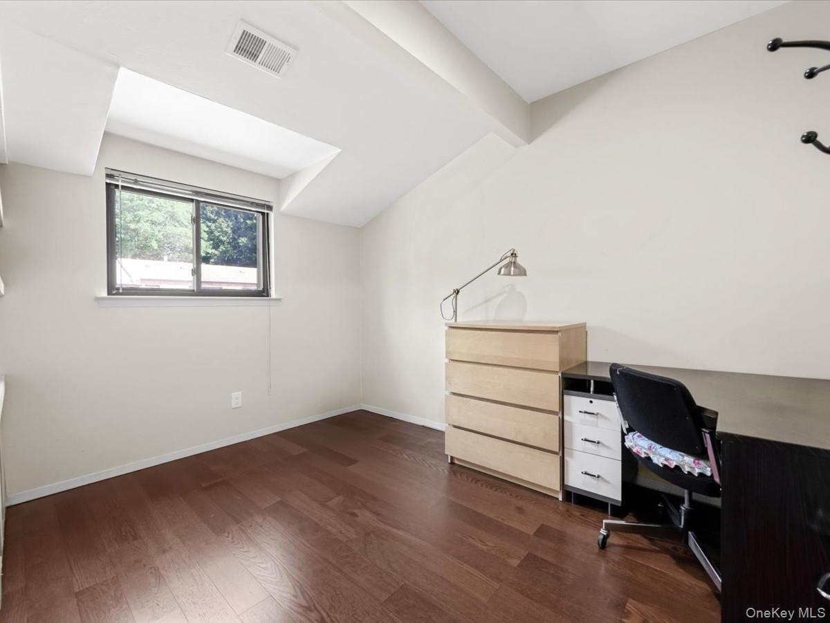 34 Windsor Gate Drive — photo 20