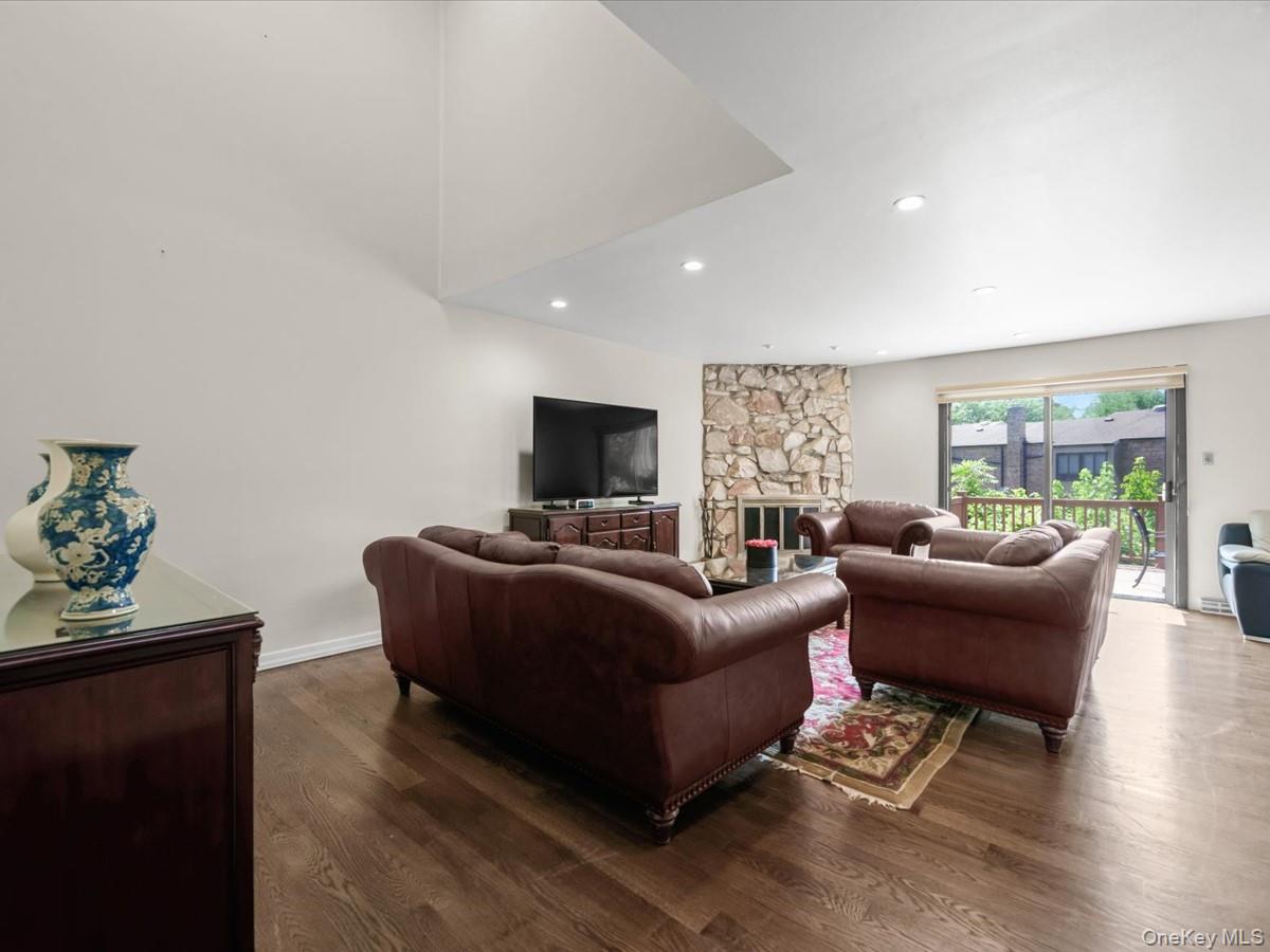 34 Windsor Gate Drive — photo 5