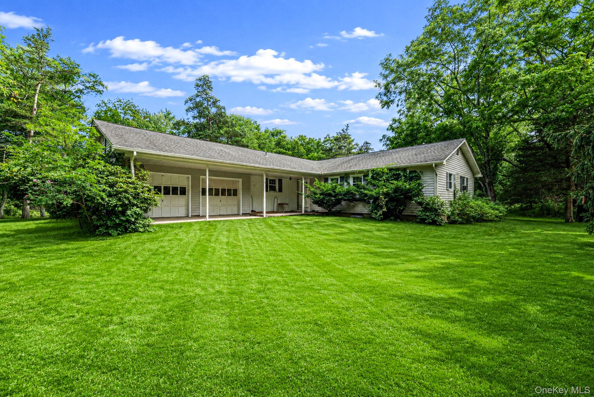42 Bartlett Road, Middle Island