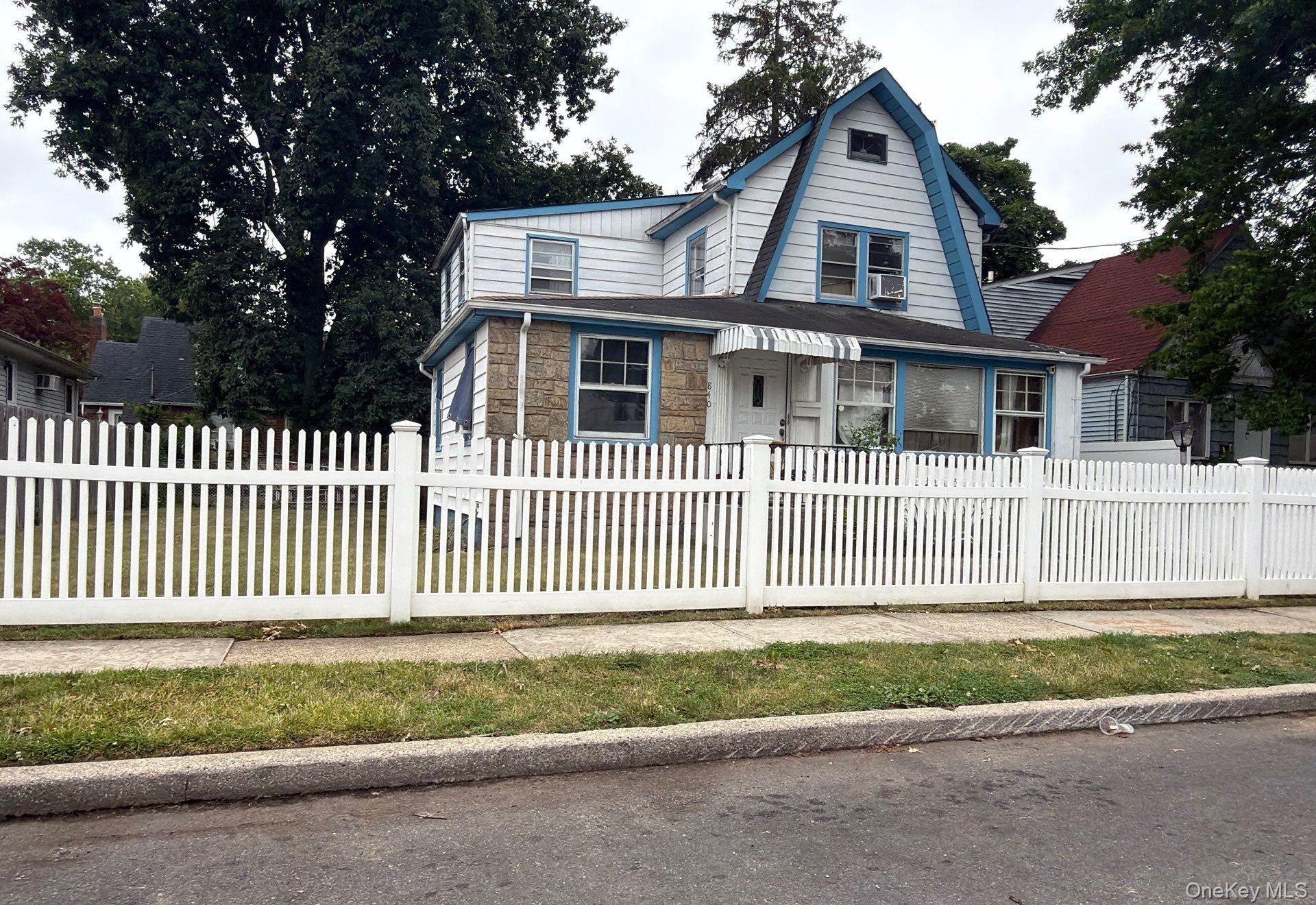 840 Kings Parkway — photo 2