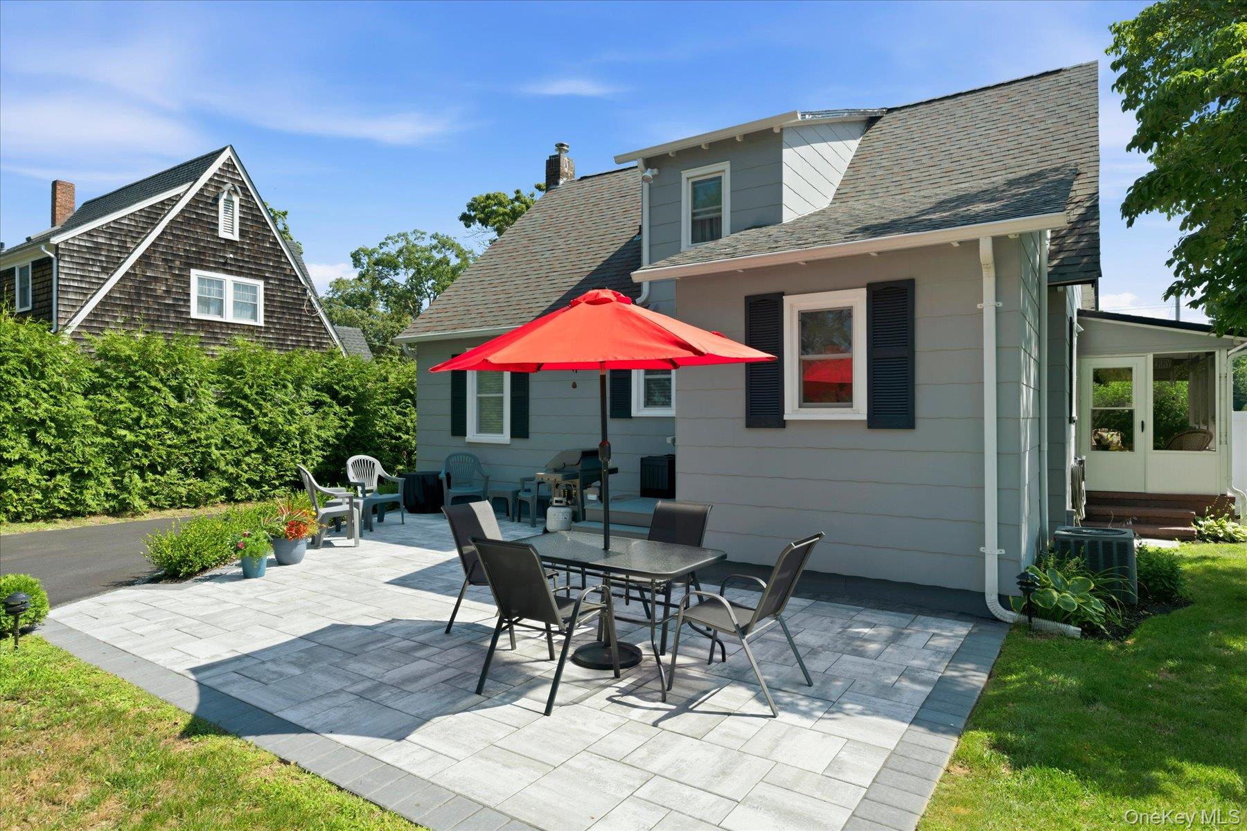 277 Howell Avenue — photo 18