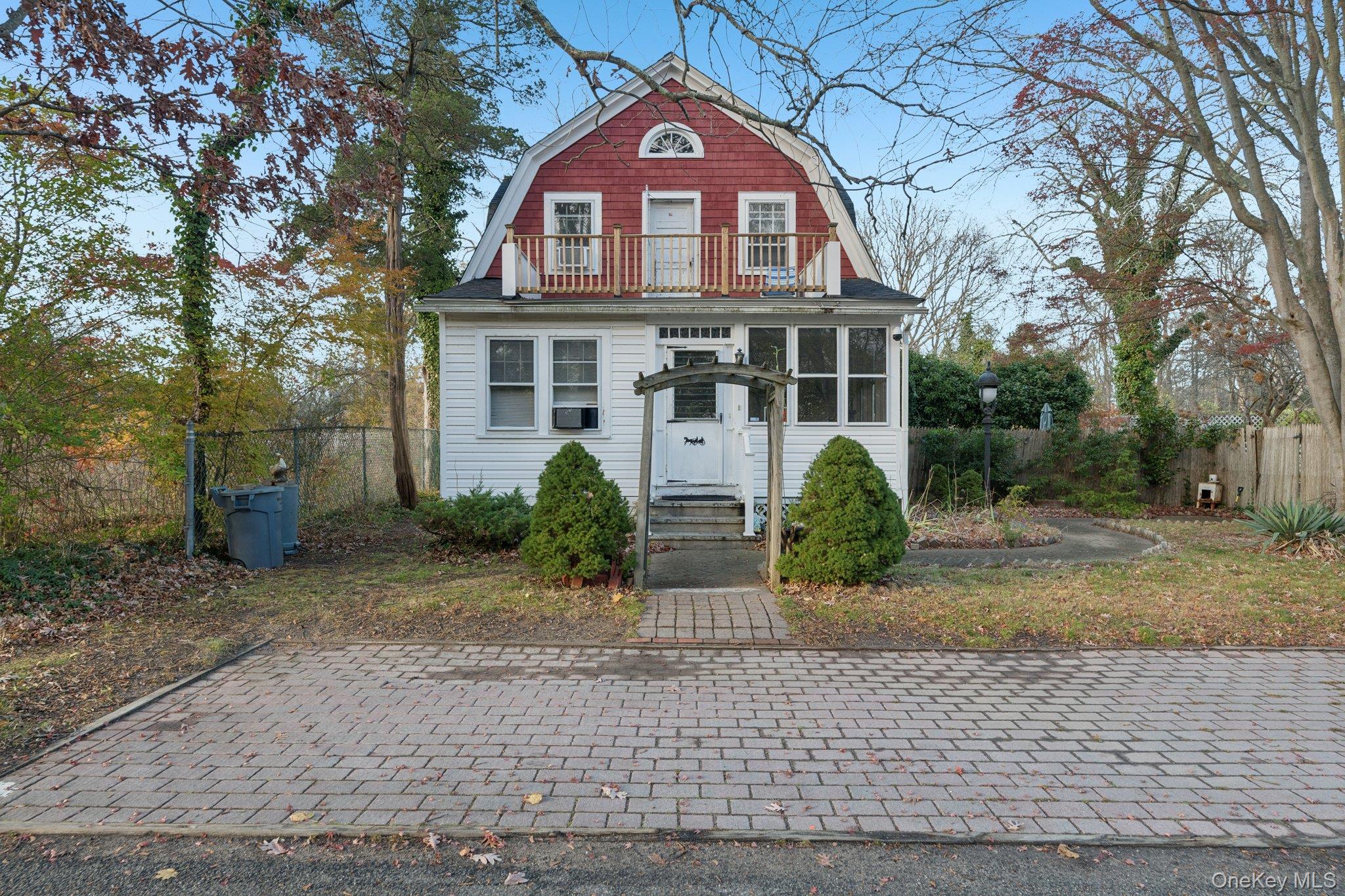 83 Elm Road, Mastic Beach