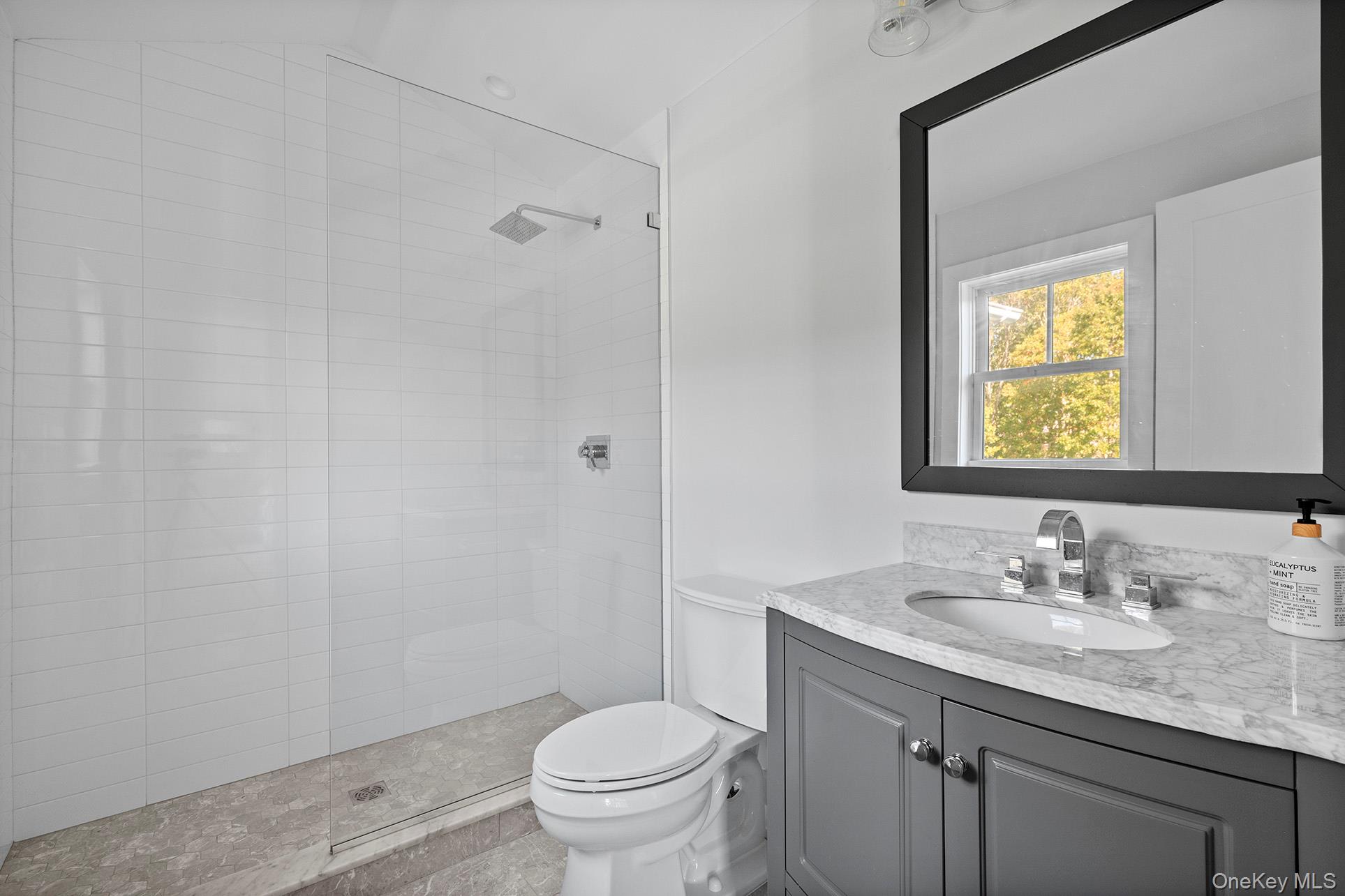 41 Arbutus Road — photo 25