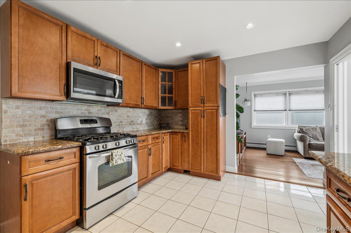 1042 Jefferson Street — photo 15
