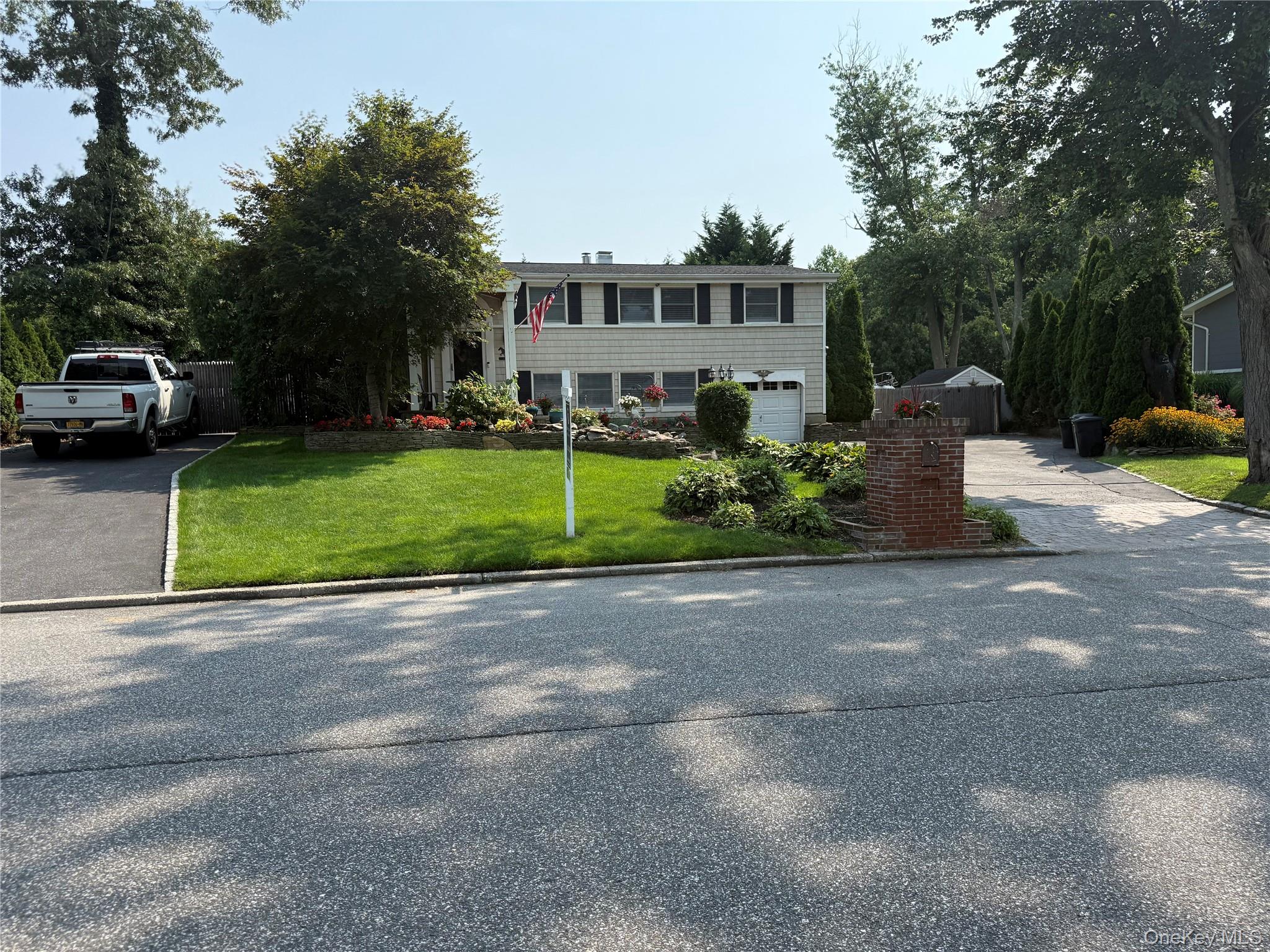14 Fairway Drive — photo 3