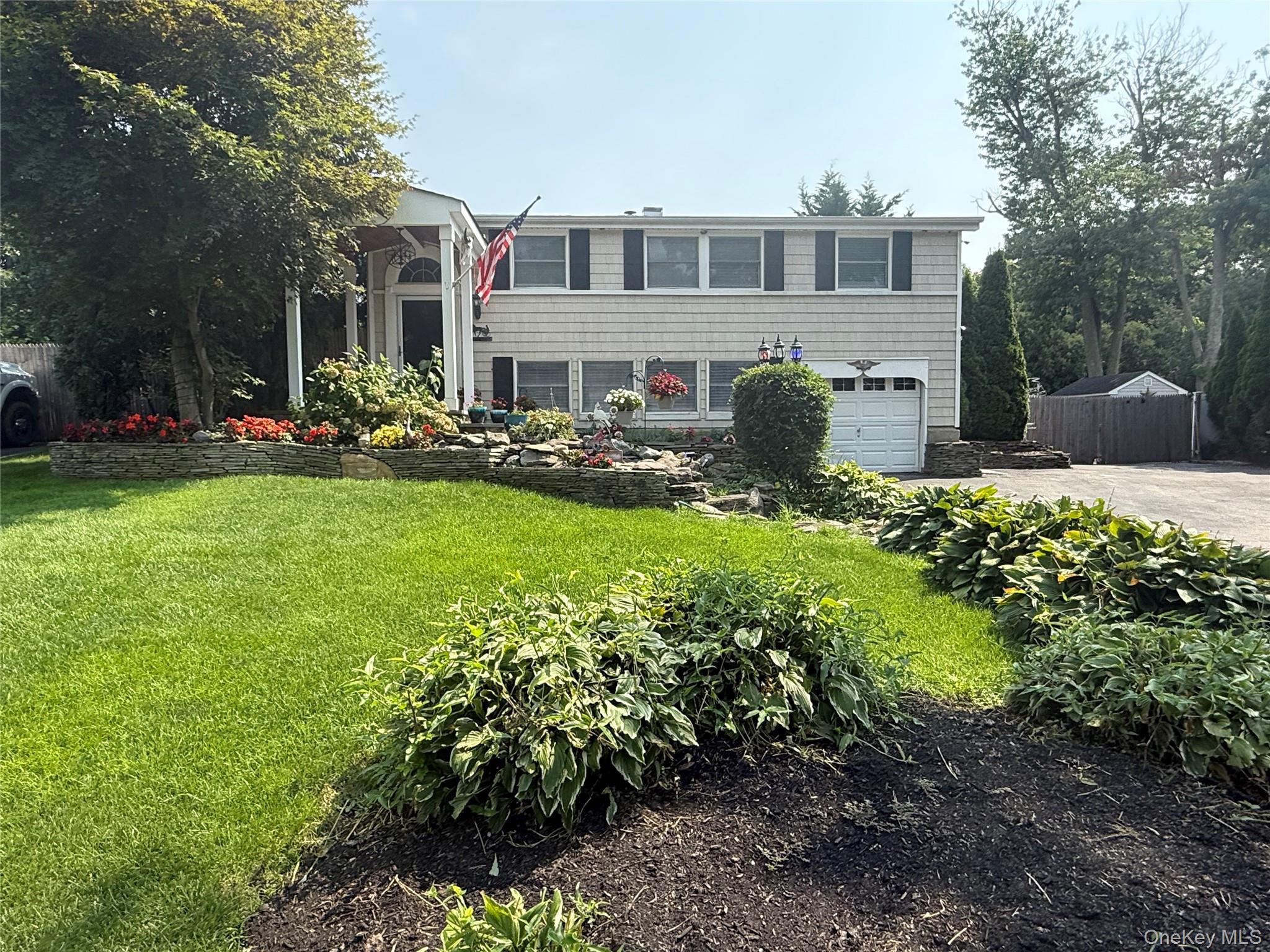 14 Fairway Drive, Port Jefferson Station