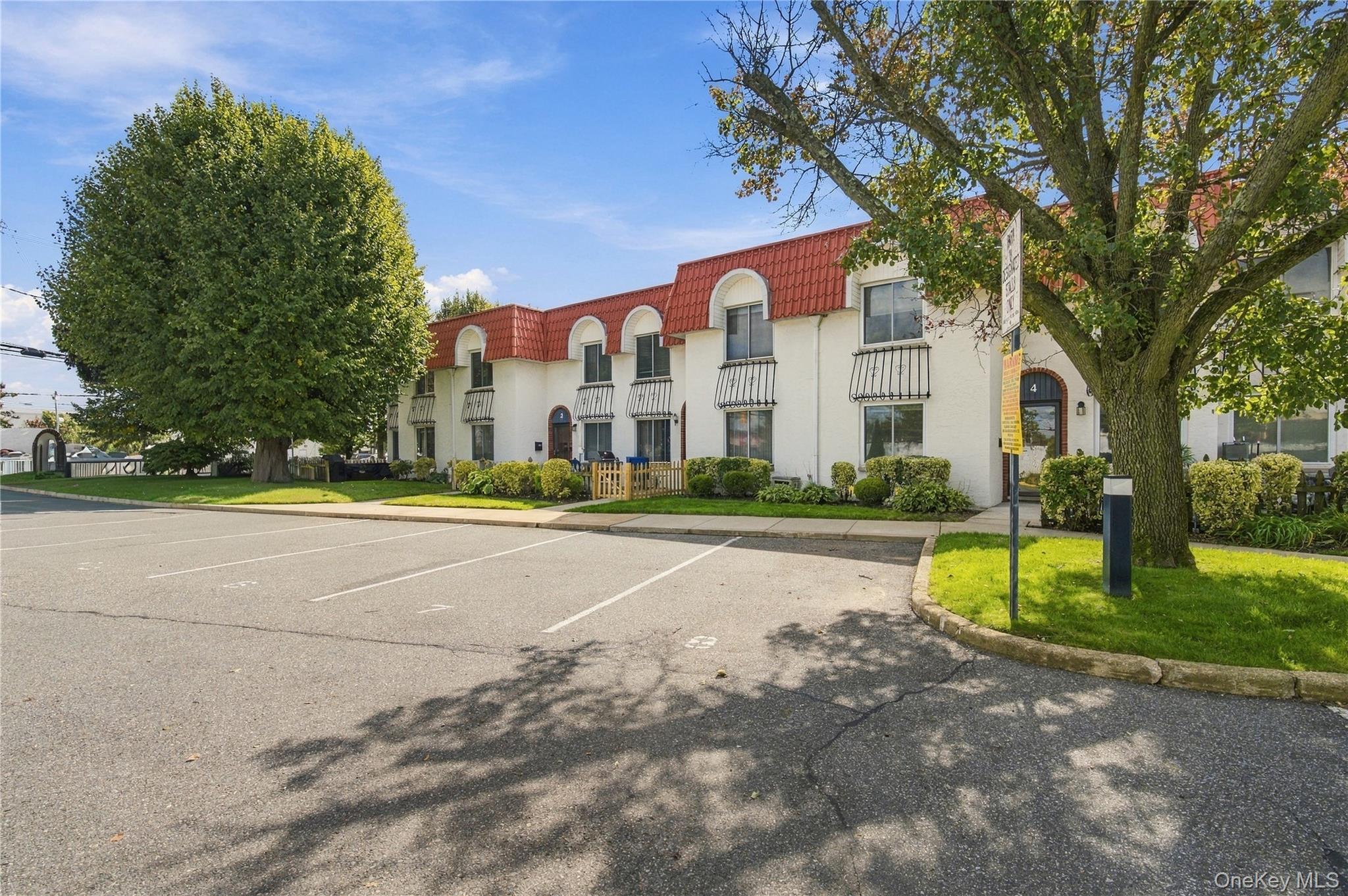 1 Alhambra Drive — photo 18