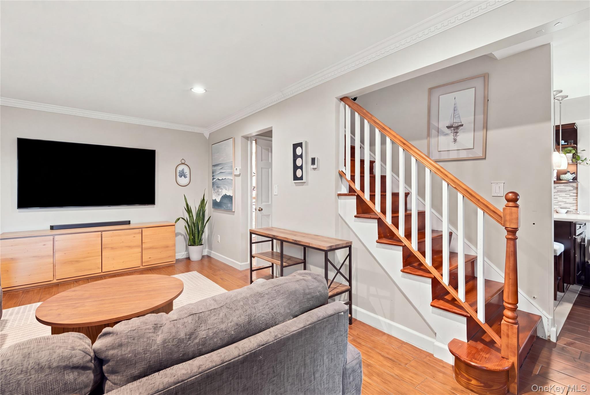 1 Alhambra Drive — photo 3